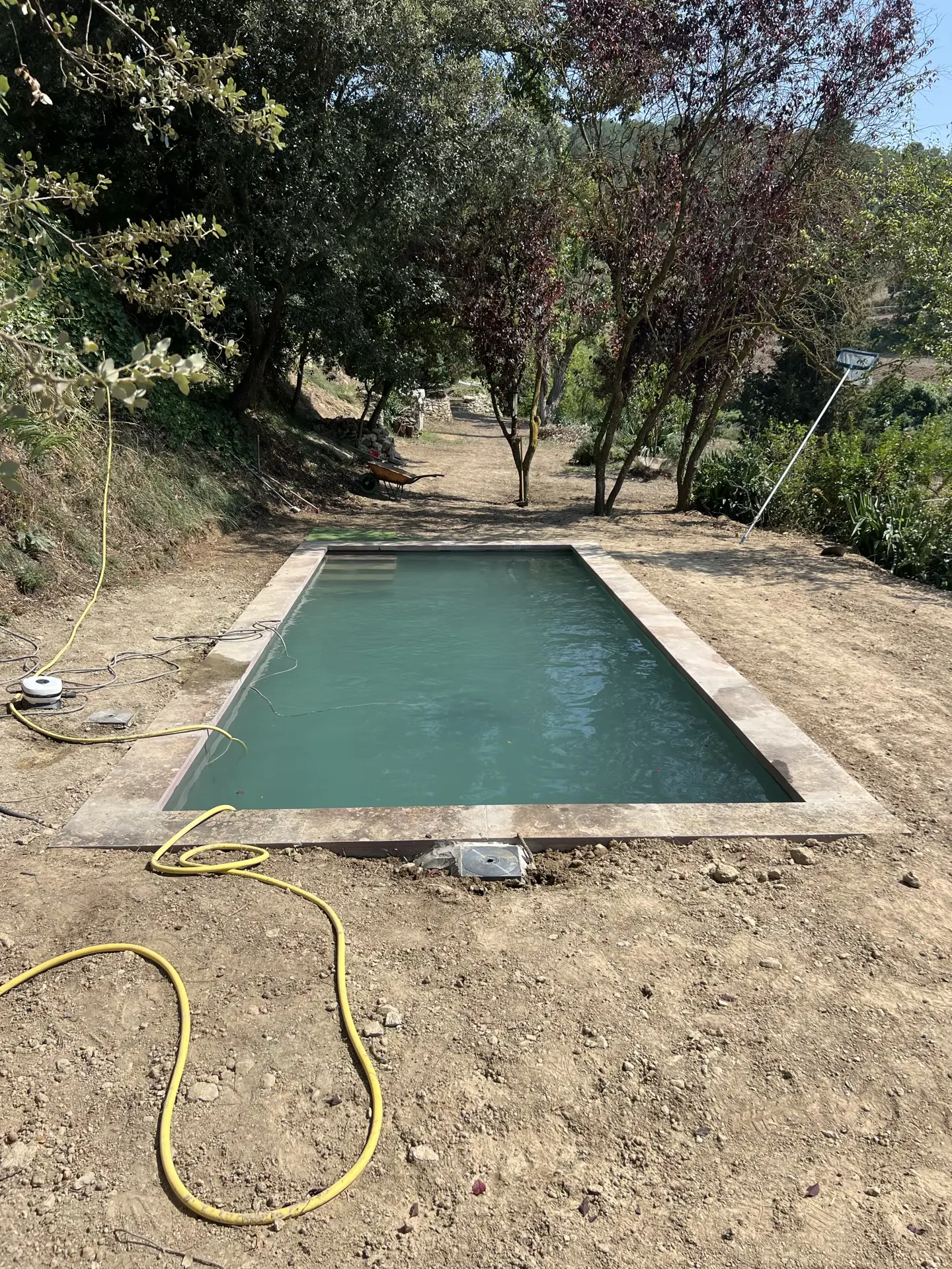 Piscina de hormigón construida por Aigoo Piscines